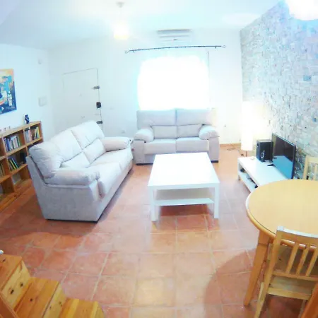 Casa Junto A Itálica